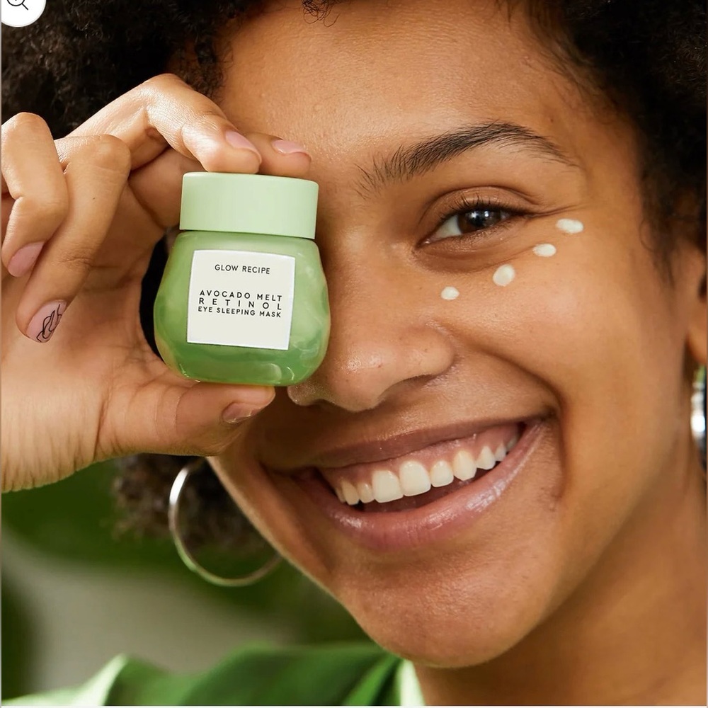 Glow Recipe - Avocado Fine Line Eye Cream with Retinol | 15 mL - Picture 2 of 5